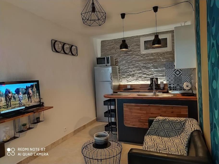 Duplex Avec Jardin, Proche Village Calenzana Exteriör bild